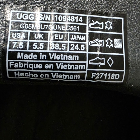 UGG Woodlyn Moccasins, Women's Size 7.5 - Picture 8 of 9